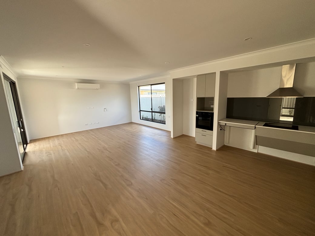 Hilbert SDA House — Home image 12