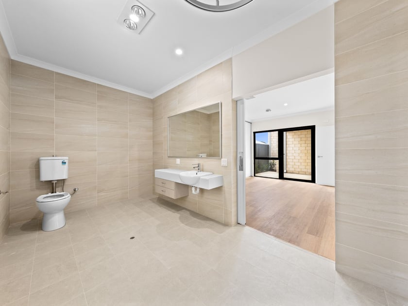 Madora Bay SDA House — Home image 11