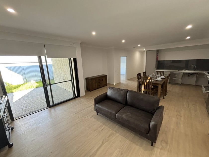 Eglinton Shared SDA House — Home image 8