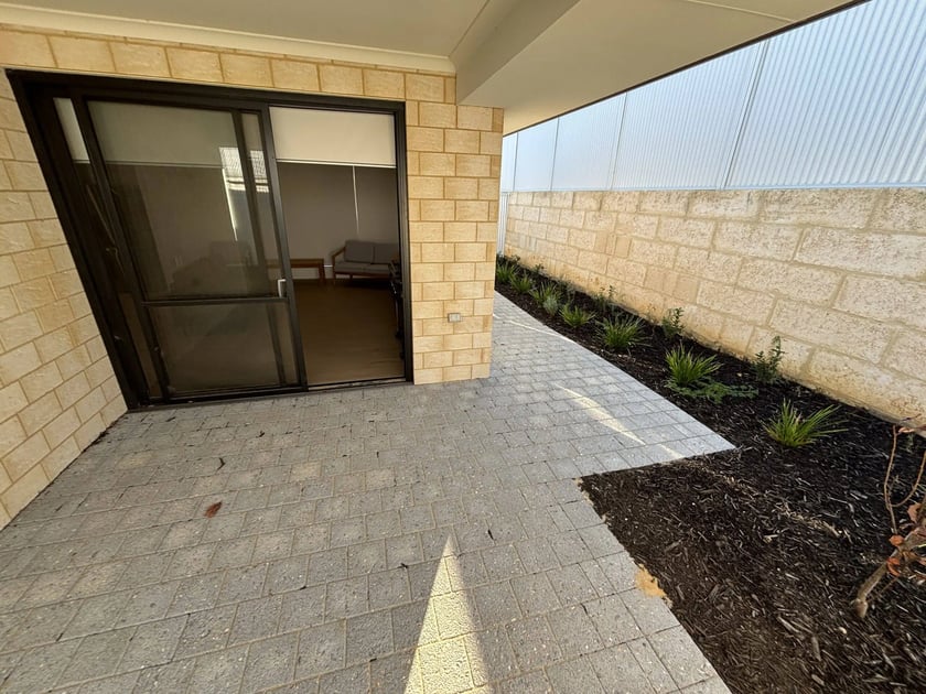 Eglinton Shared SDA House — Home image 11