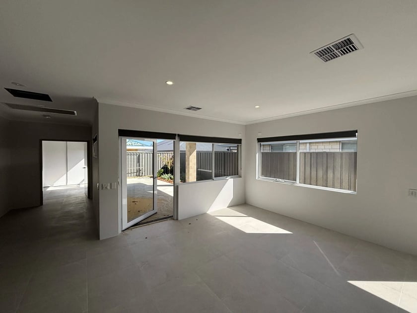Hilbert SIL House — Home image 11