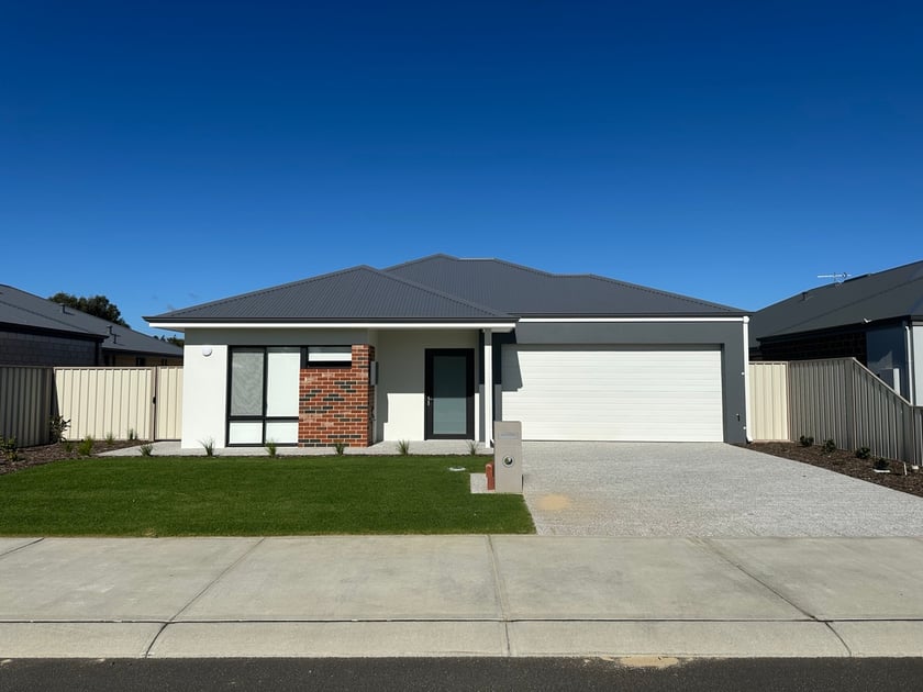 Australind SDA House — Home image 1