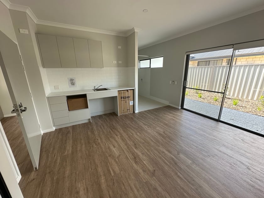 Australind SDA House — Home image 12