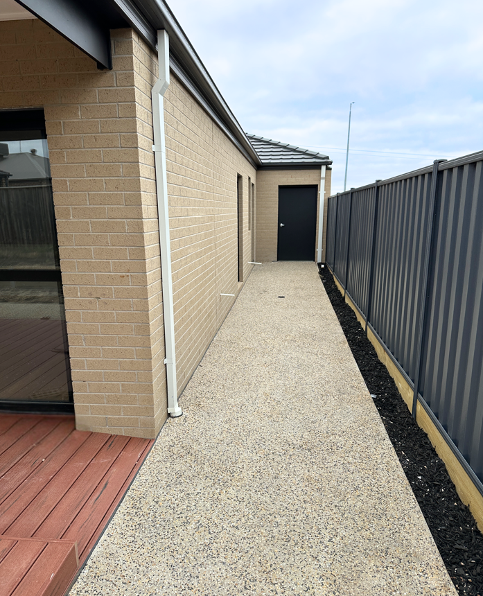Embleton, Weir Views, VIC - HPS — Home image 7