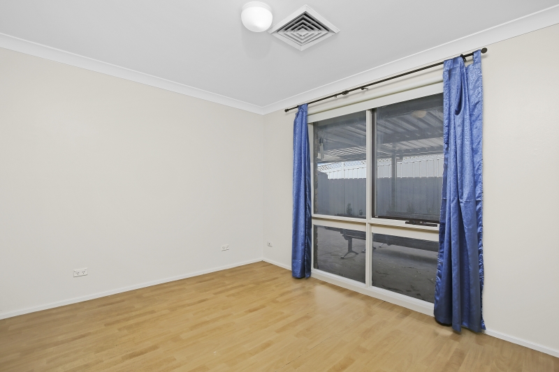 Toongabbie: prime location, traditional in style and close to local services. — Home image 2