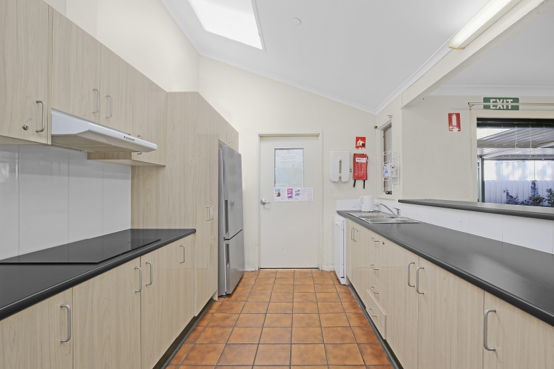 Toongabbie: prime location, traditional in style and close to local services. — Home image 4