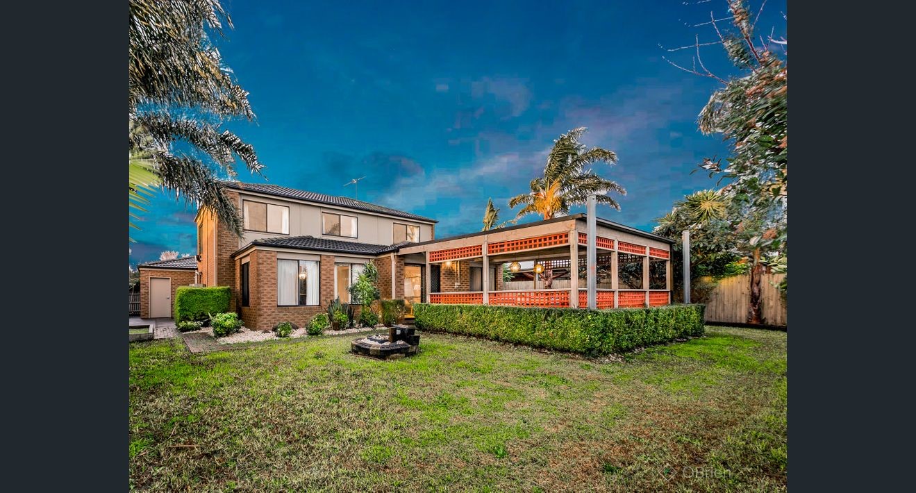 Vezlay Retreat with Only 1 Bedroom Available! — Home image 9