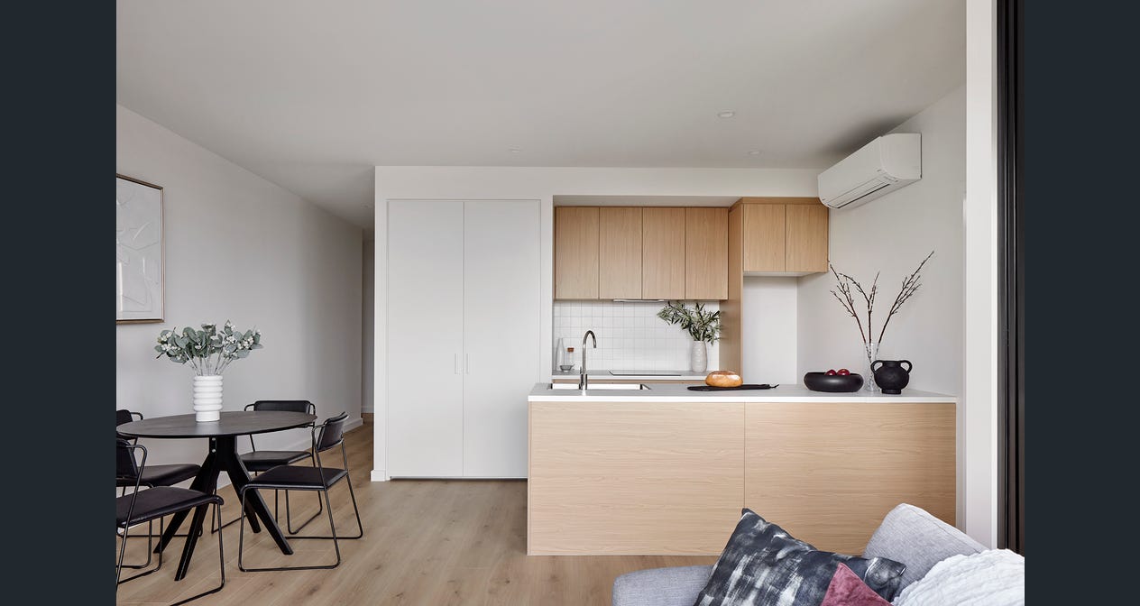 Sunshine - 2 Bedroom Spacious Luxury HPS Apartments — Home image 4