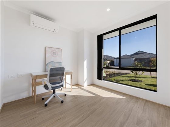 Beautiful 3 Bed Home High Physical Support (Hilbert) - Bring you own supports * — Home image 10