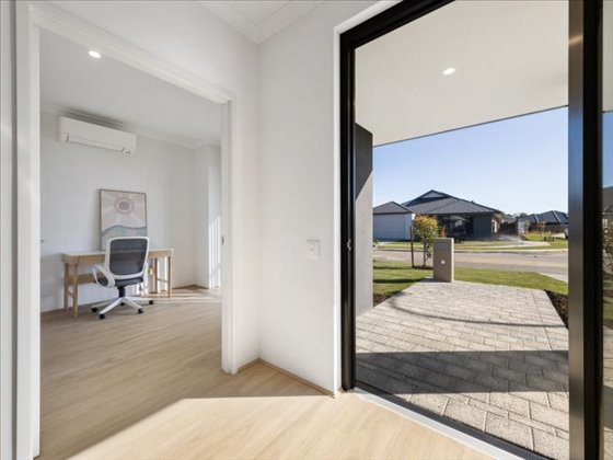 Beautiful 3 Bed Home High Physical Support (Hilbert) - Bring you own supports * — Home image 33