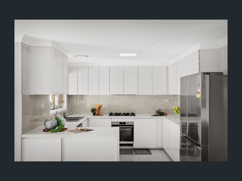 Beautiful 4-bedroom home — Home image 6