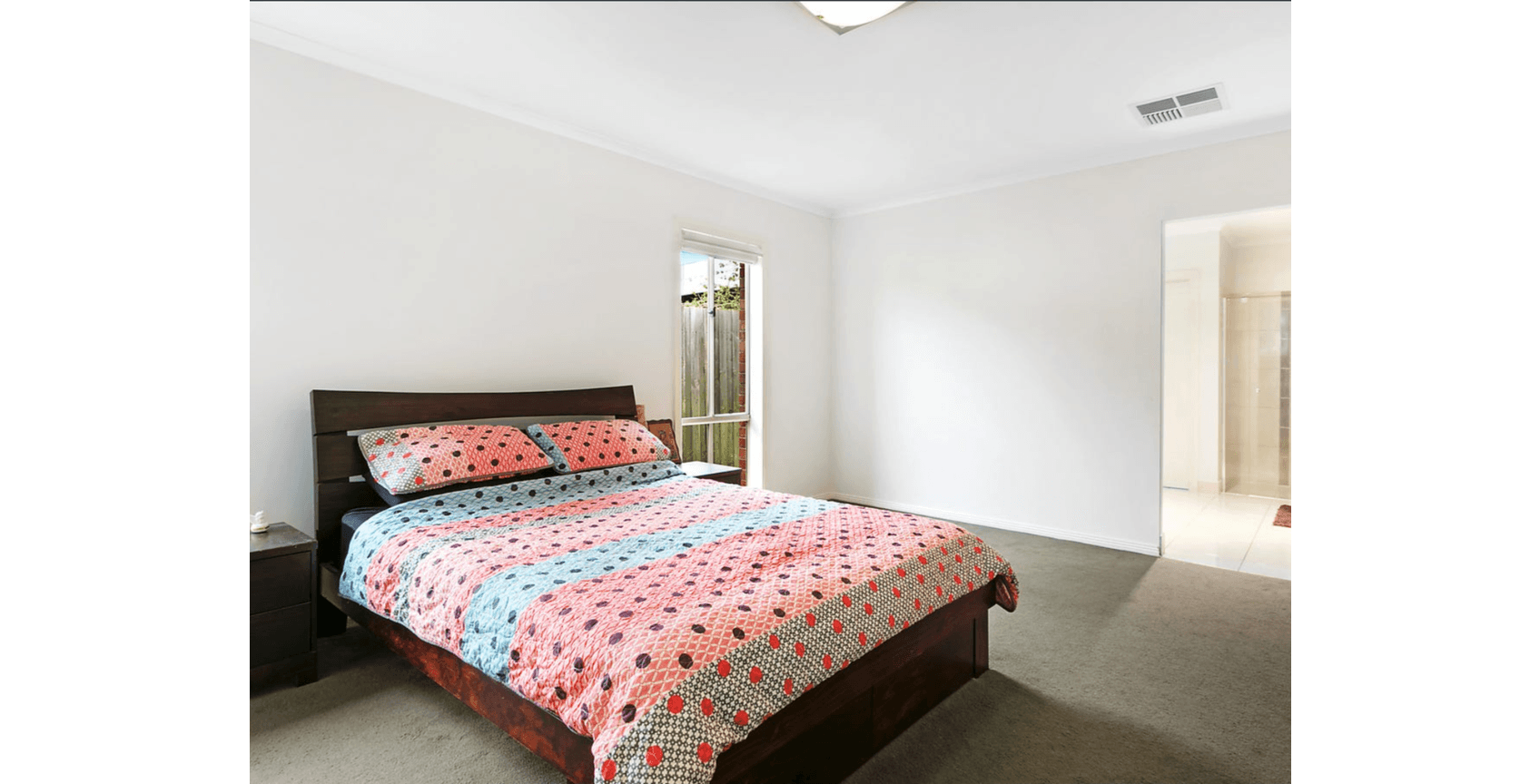 Large Modern SIL Home in Ringwood - Wheel chair Friendly — Home image 9