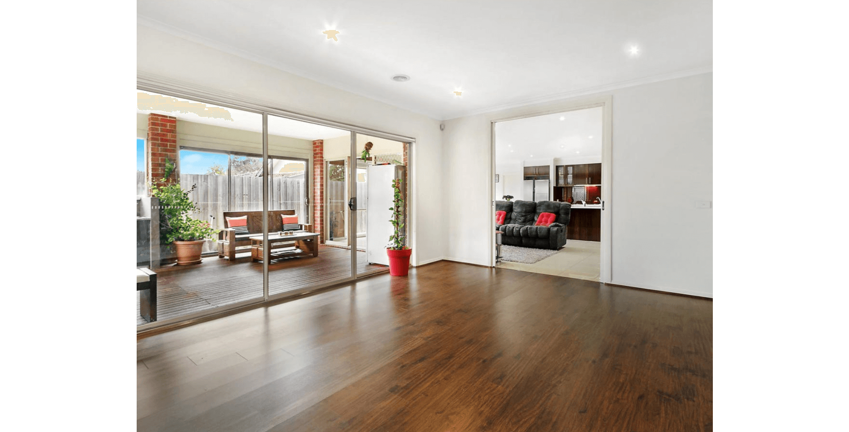 Large Modern SIL Home in Ringwood - Wheel chair Friendly — Home image 13