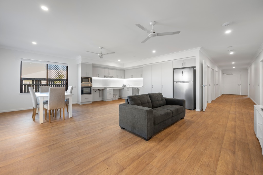 3 SDA Rooms (HPS) + OOA, Available now in Mount Low! — Home image 3