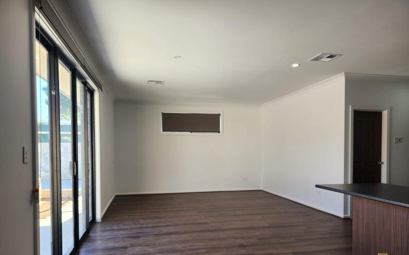 SIL House- Raglan Avenue, South Plympton — Home image 7