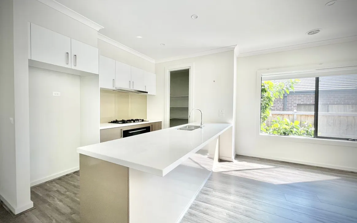 Beautiful and Accessible SIL Home in Chirnside Park — Home image 5