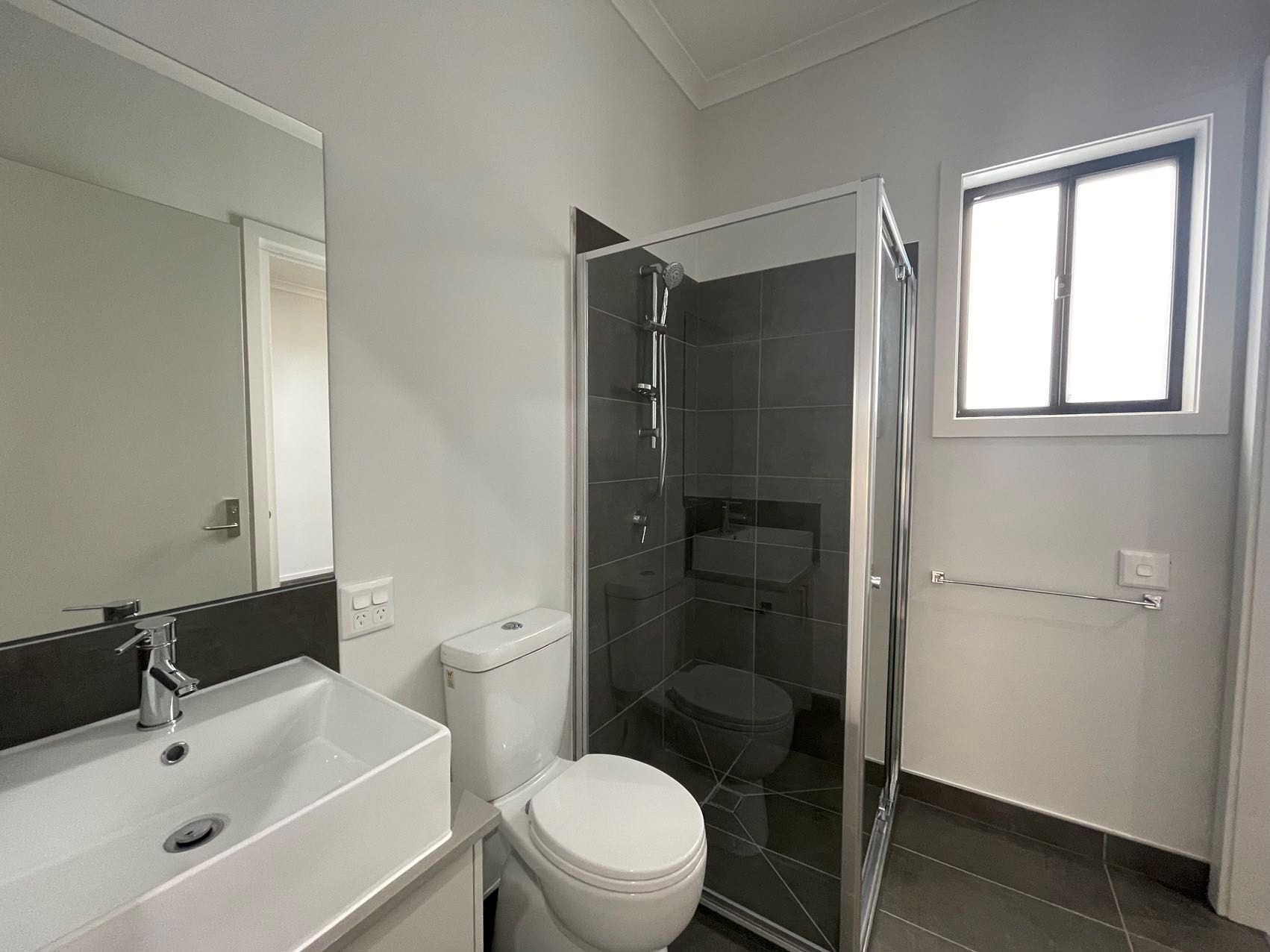 SDA Robust 2 Bedroom House plus OOA Weir Views, Vic  094 — Home image 5