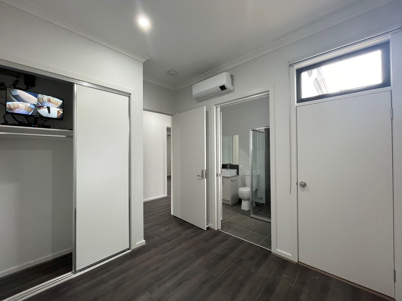 SDA Robust 2 Bedroom House plus OOA Weir Views, Vic  094 — Home image 6