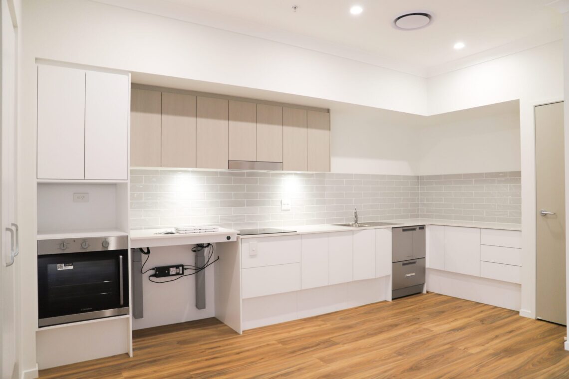 1-Bedroom + OOA Villa High Physical Support in Kippa-Ring — Home image 2