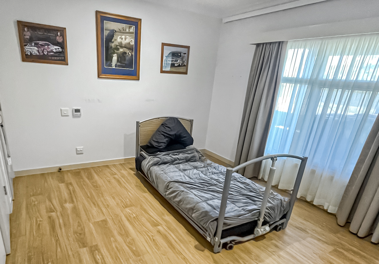 Robust property in scenic Colac — Home image 2