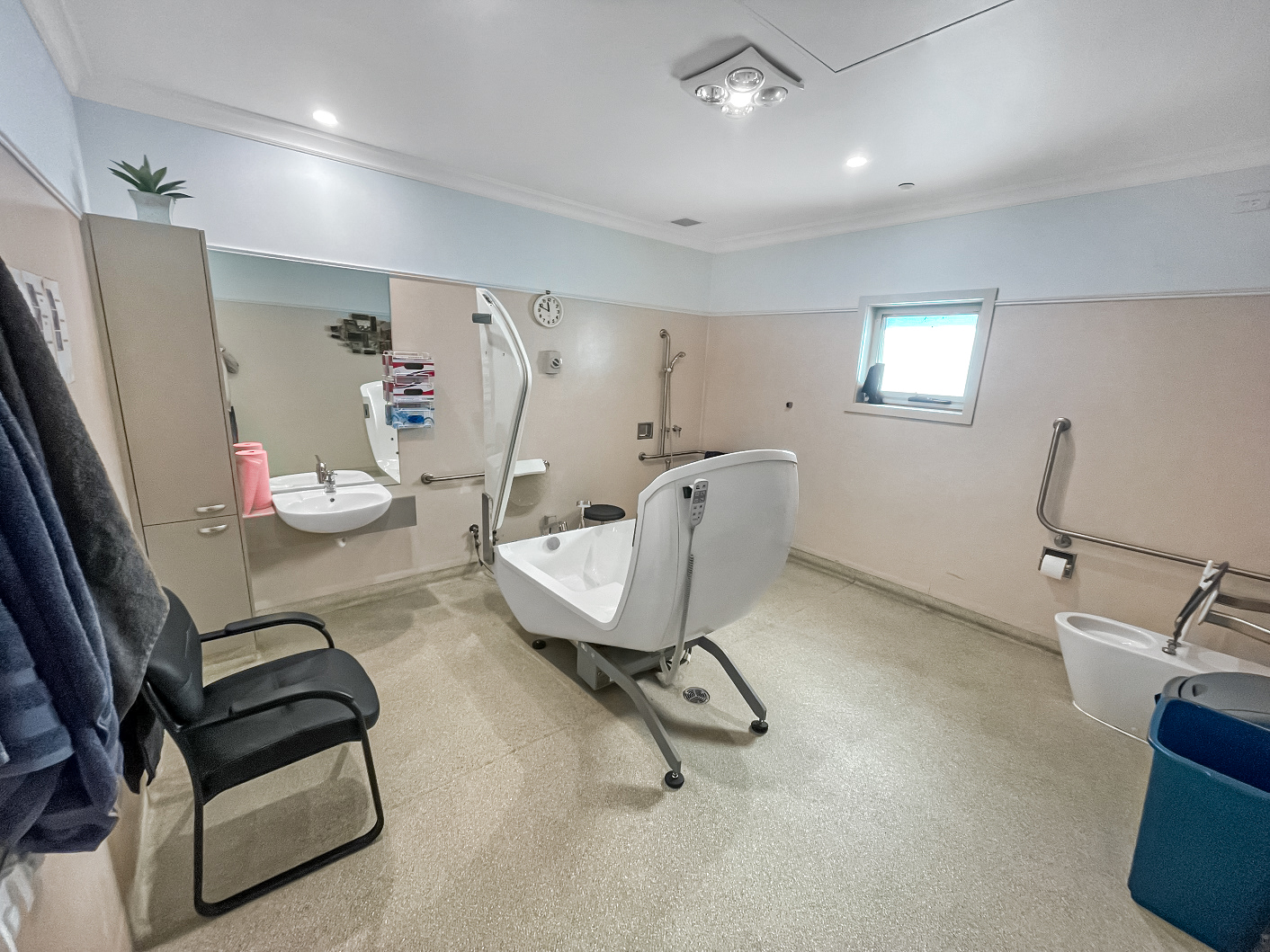 Robust property in scenic Colac — Home image 3
