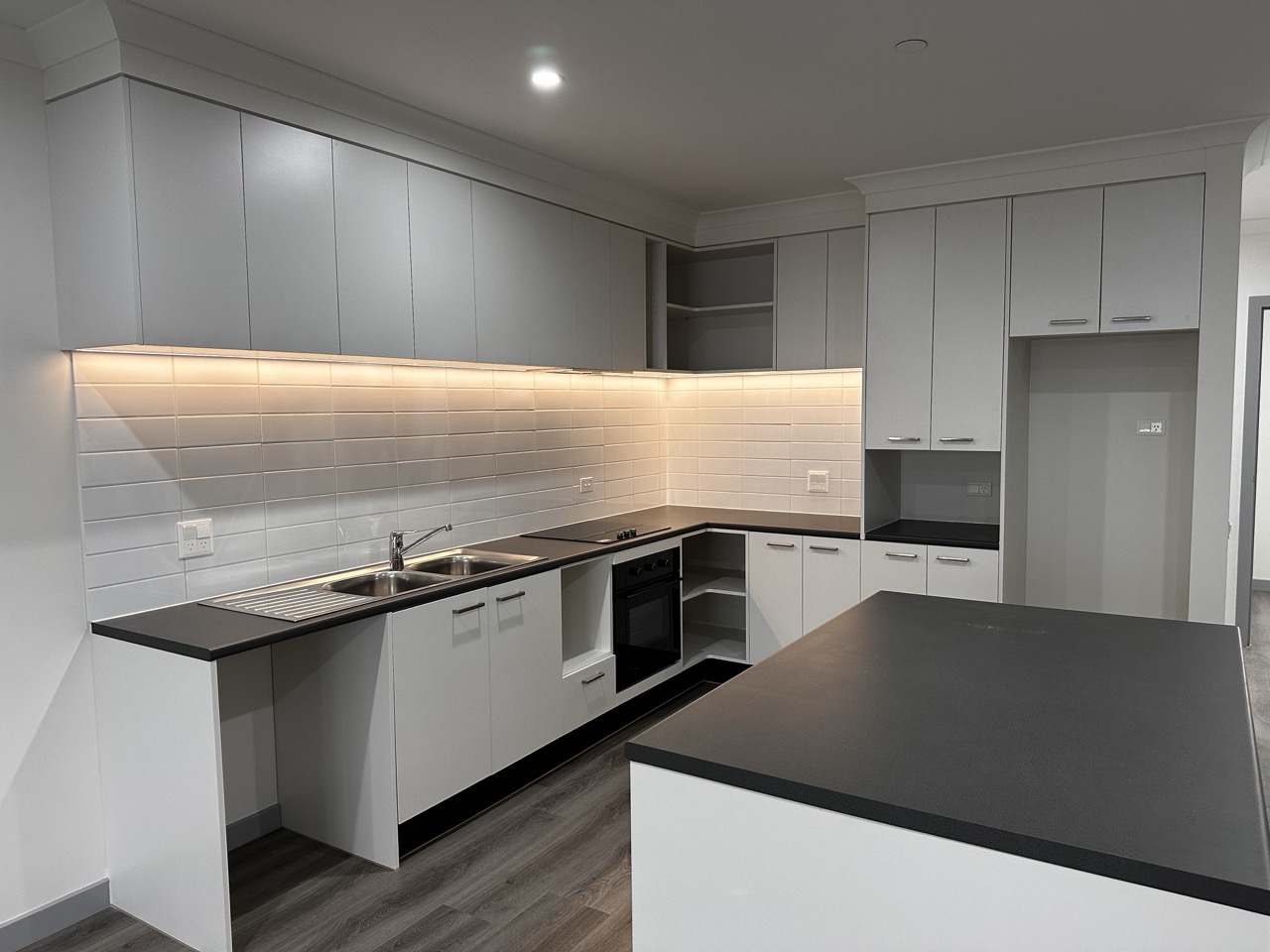 1 Resident Villa - SDA Robust / Improved Liveability — Home image 3