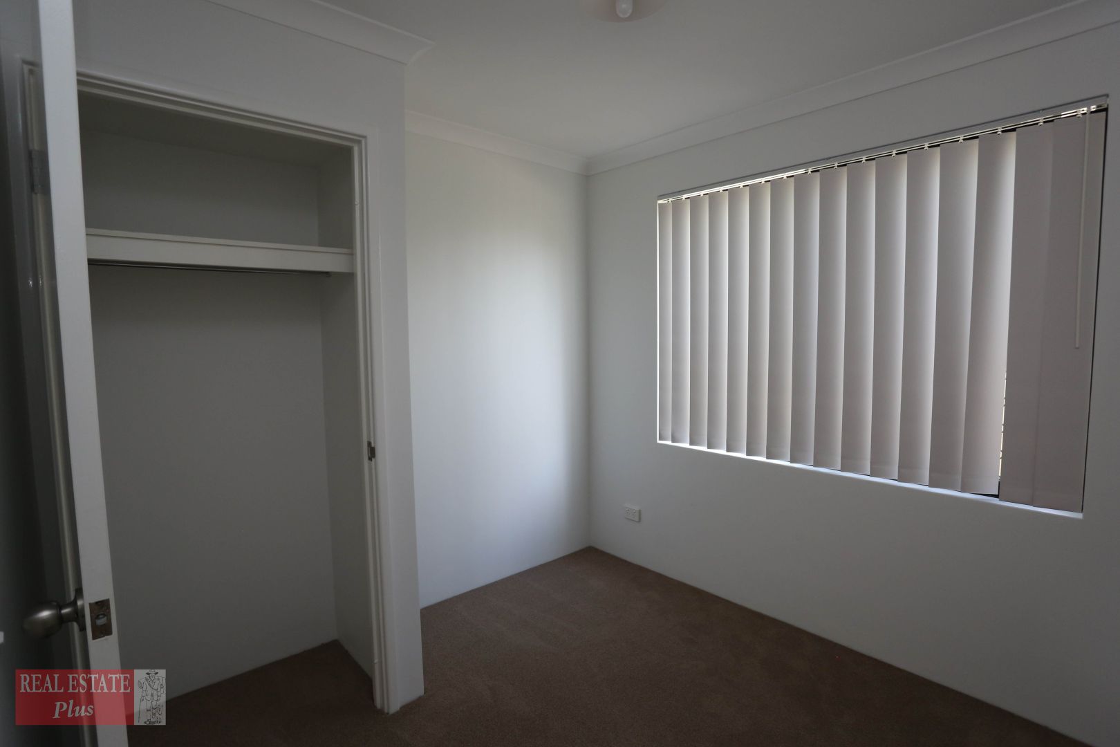 Sil Avilable — Home image 2