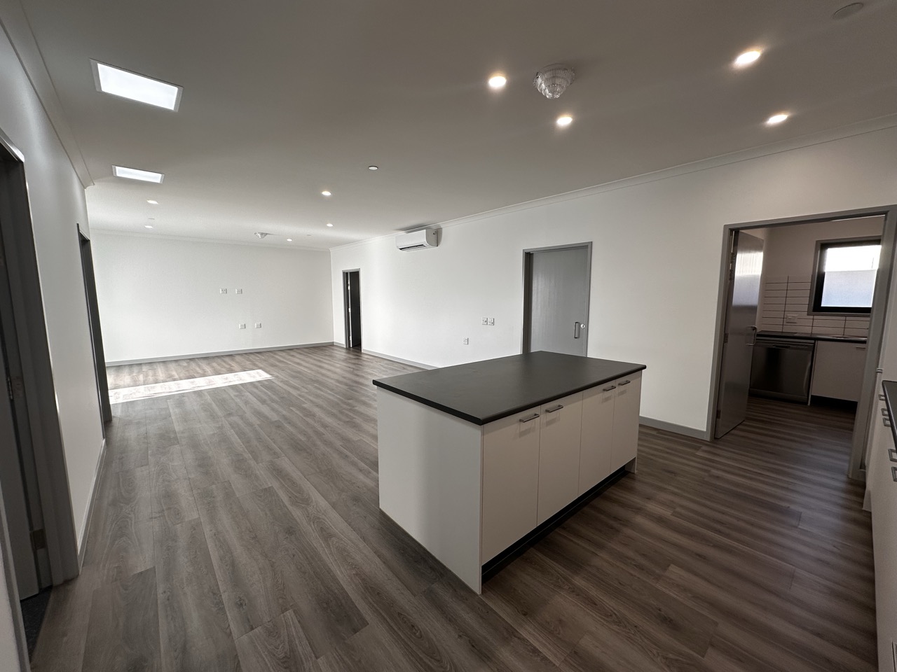 Brendan seeking to share - New SDA Robust/Improved Livability 2 Resident House — Home image 7