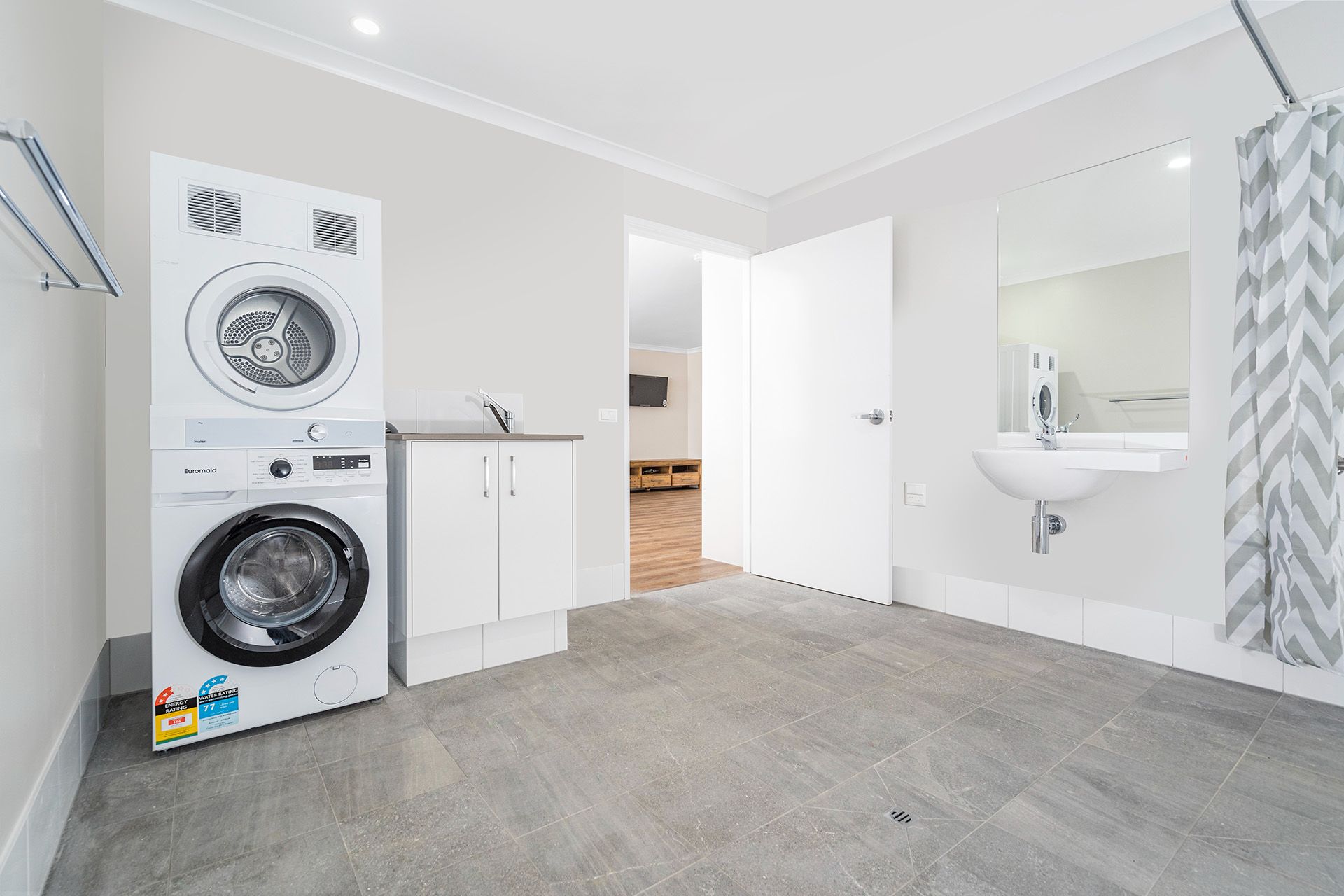 Beautiful West End Villas in beachside Geraldton — Home image 2