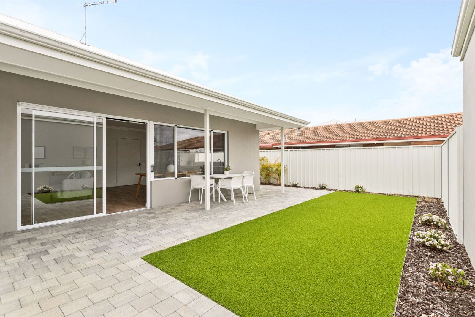 TWO spacious, luxury homes : 2 bedroom and 3 bedroom for sharing. Disability Accommodation — Home image 23