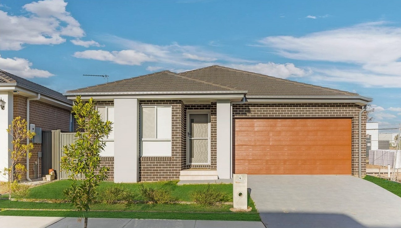 Beautiful 4 Bedroom SIL — Home image 3