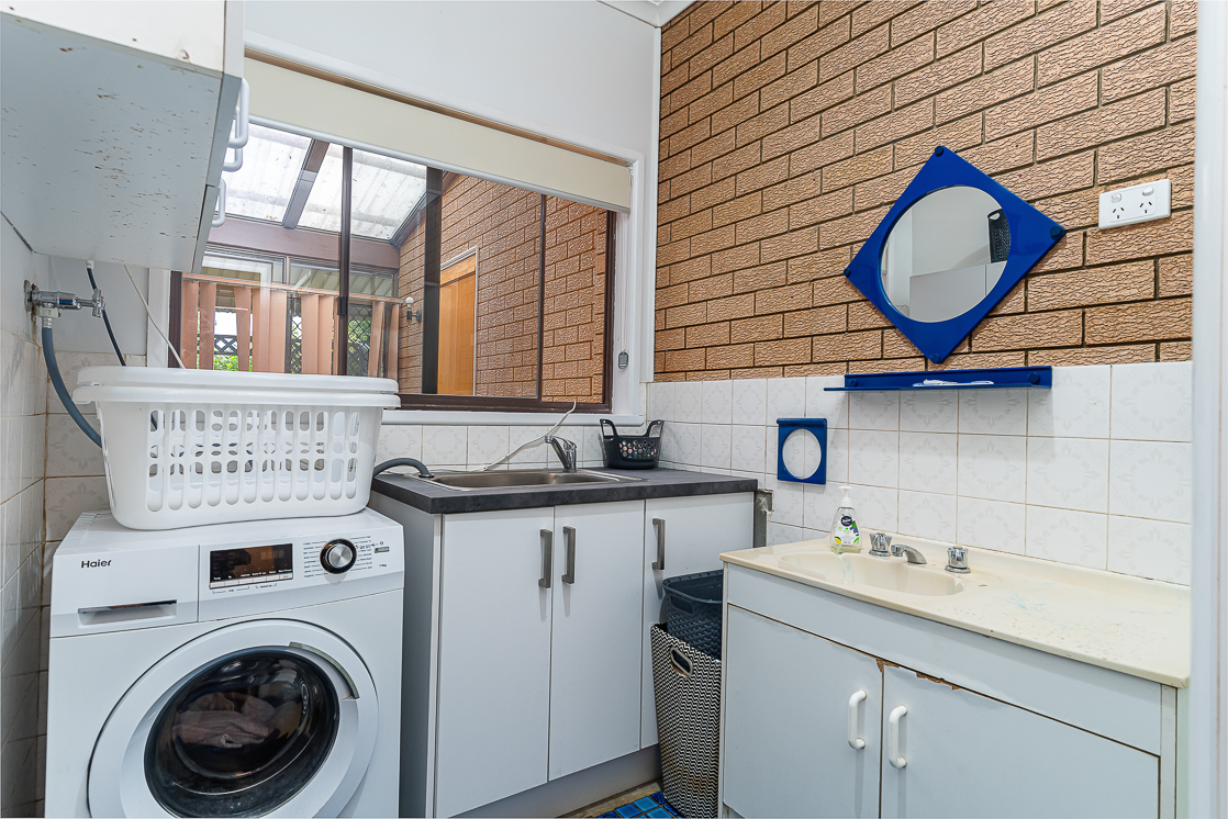 Delightful Two (2) Bedder Duplex, Hayes Street, Caboolture QLD — Home image 5
