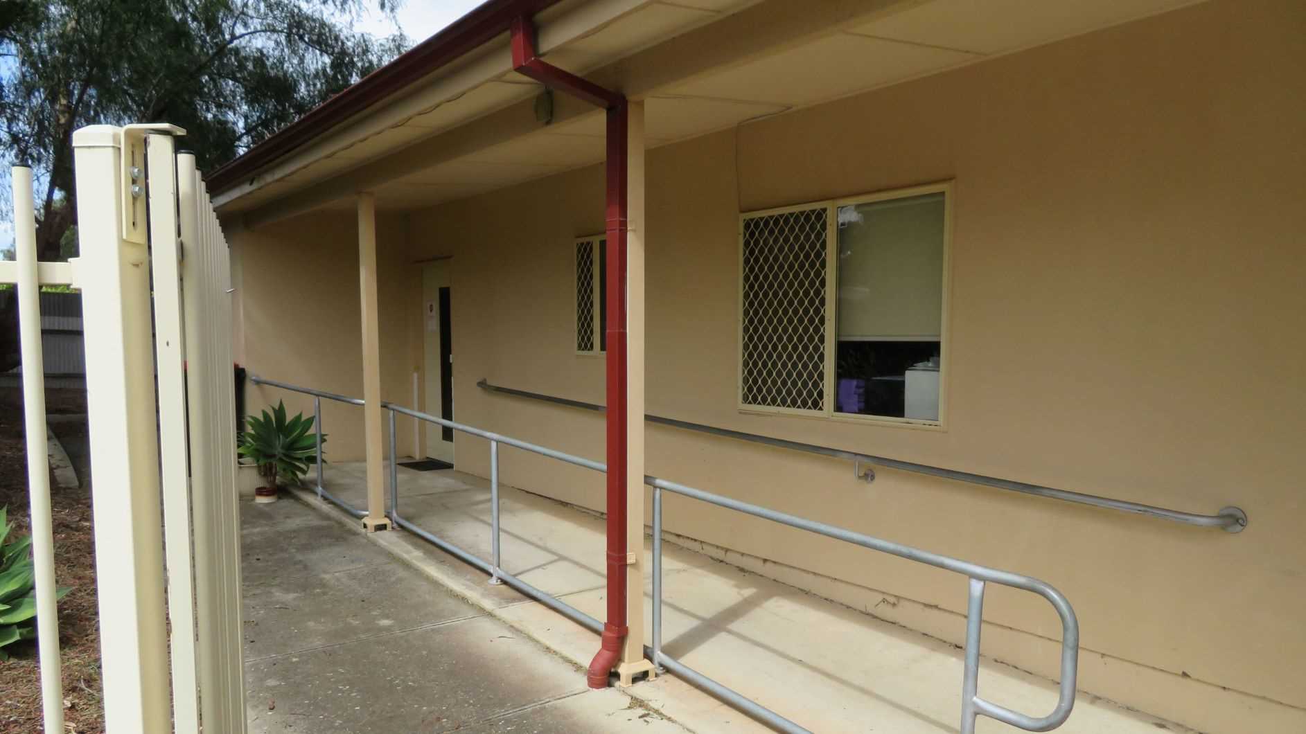 Elizabeth East - 1br Available - Basic Share Home — Home image 3