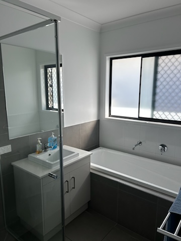 Modern Spacious SIL Home in Nirimba — Home image 6