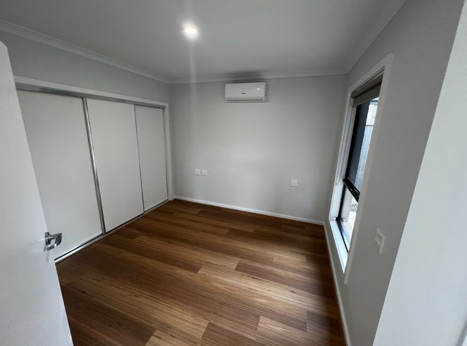 Captivating Clyde North - 2 participant home with private courtyard! — Home image 7
