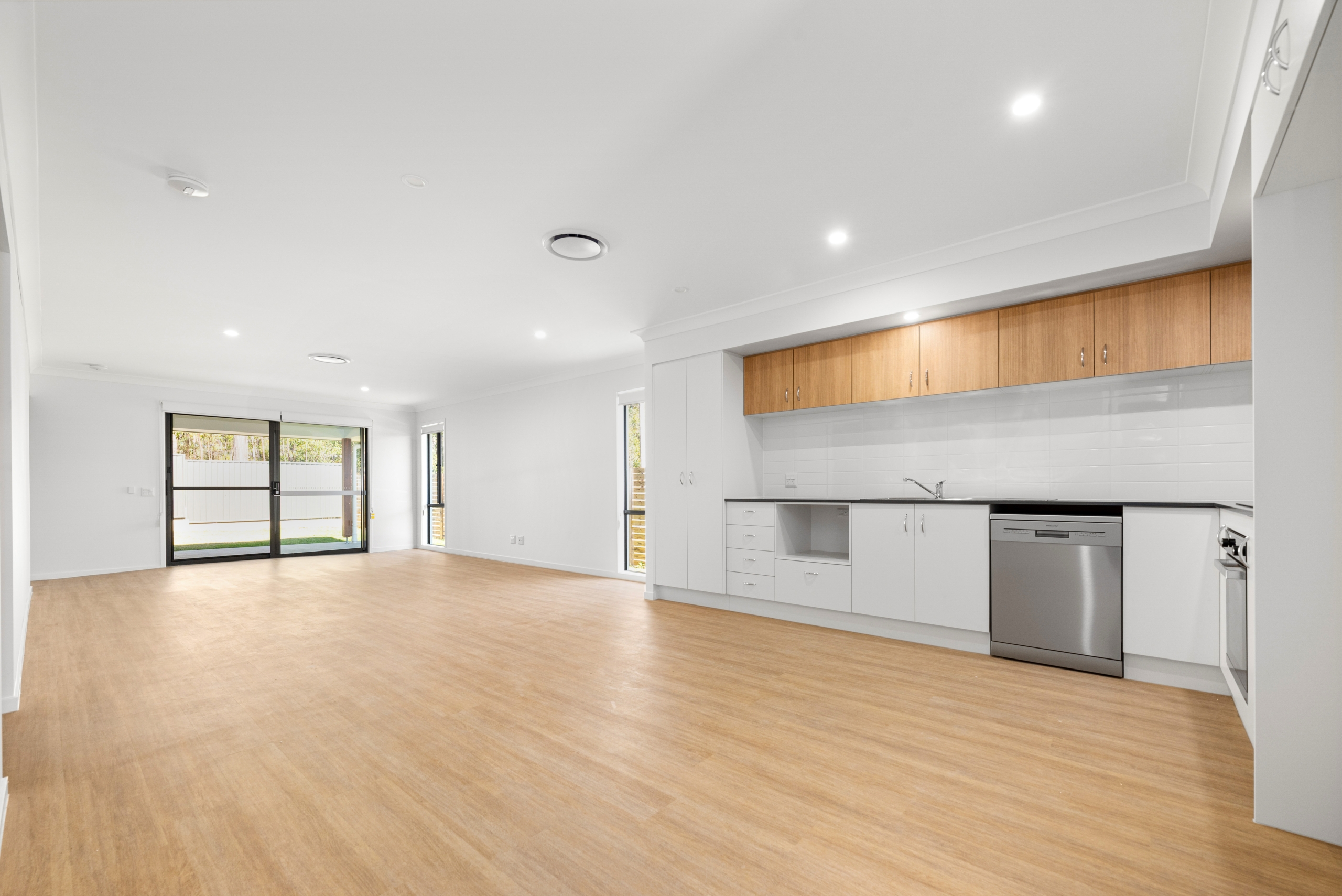 Deebing Heights Ipswich, Qld - Improved Livability House — Home image 4