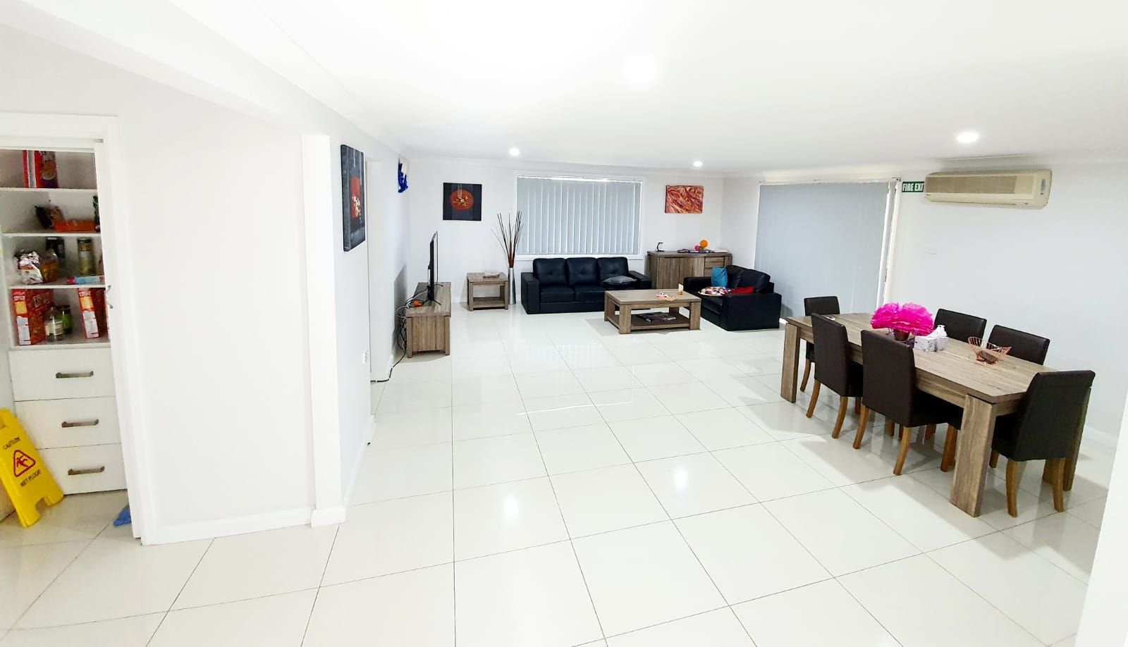 Spacious, Newly Renovated 4 Bedroom house in Guildford — Home image 7