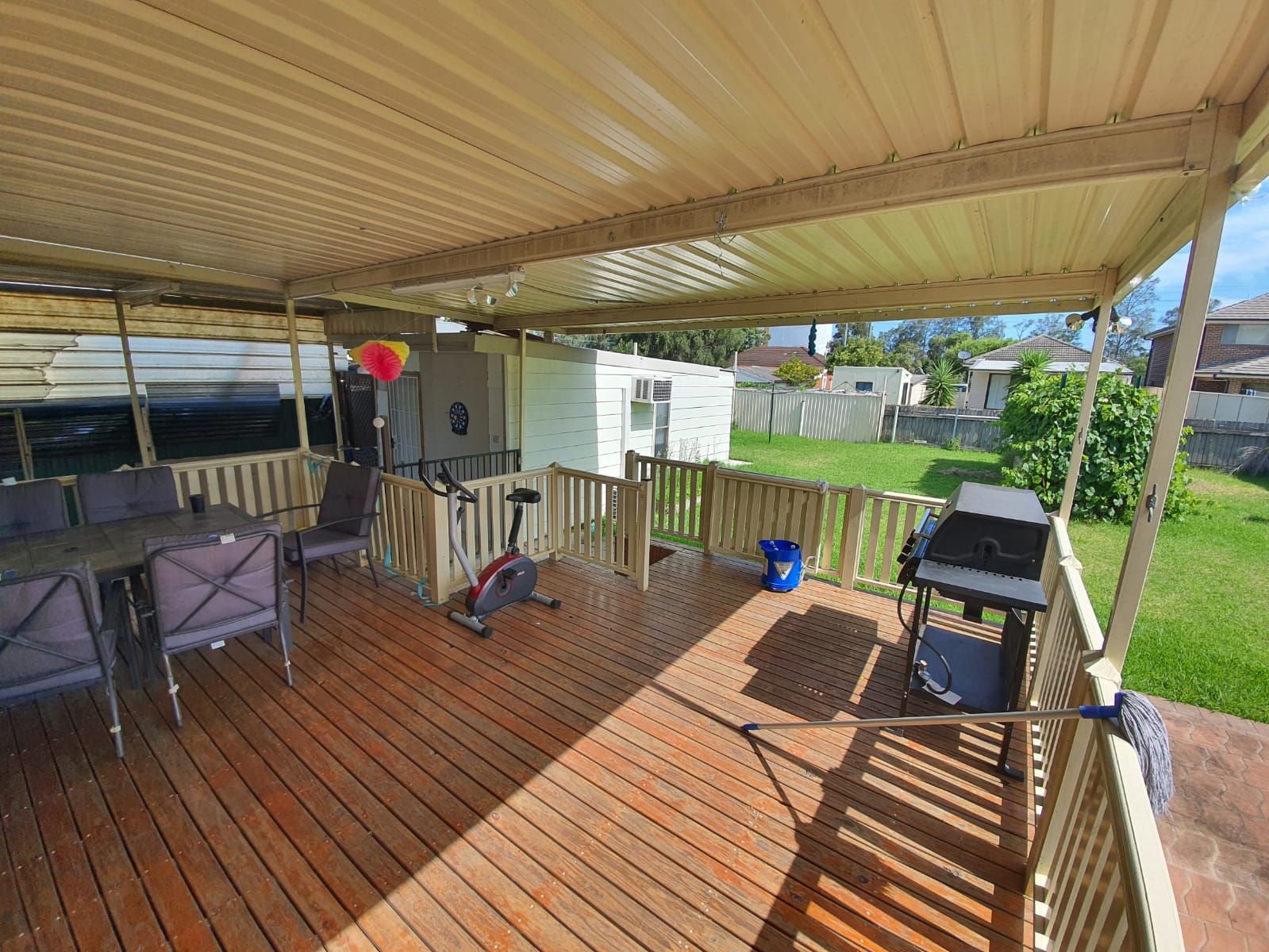 Spacious, Newly Renovated 4 Bedroom house in Guildford — Home image 10