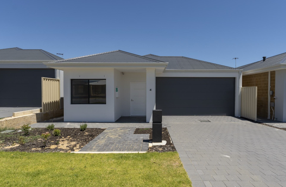 KWELLA ENTRANCE, GREENFIELDS WA – HIGH PHYSICAL SUPPORT HOUSE – CO TENANT OPPORTUNITY in Kwella Entrance