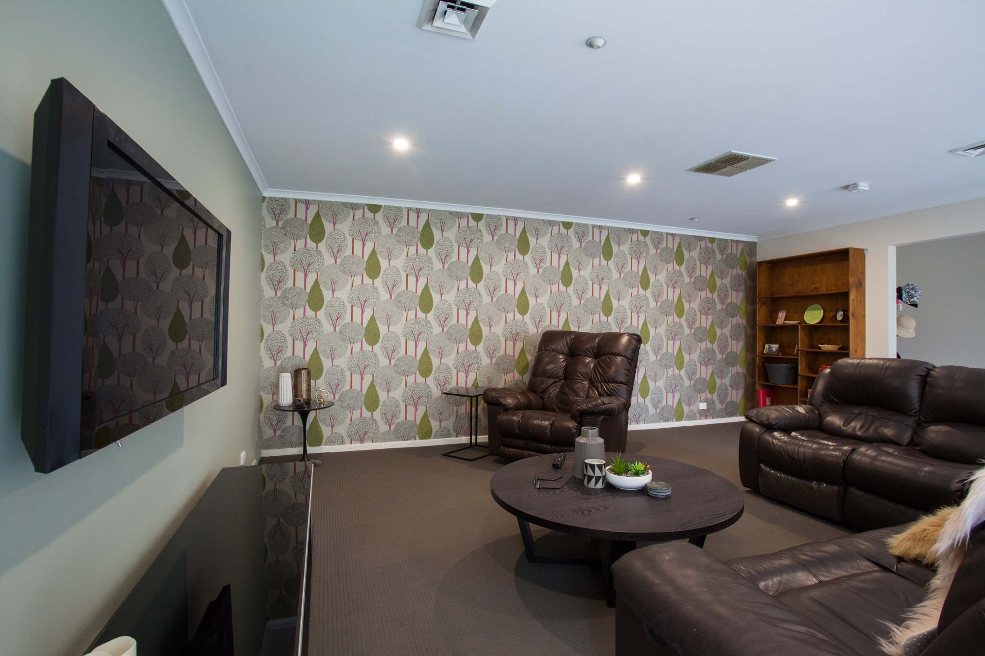 1-Bedroom Available in Cozy Home for Mature Residents — Home image 5