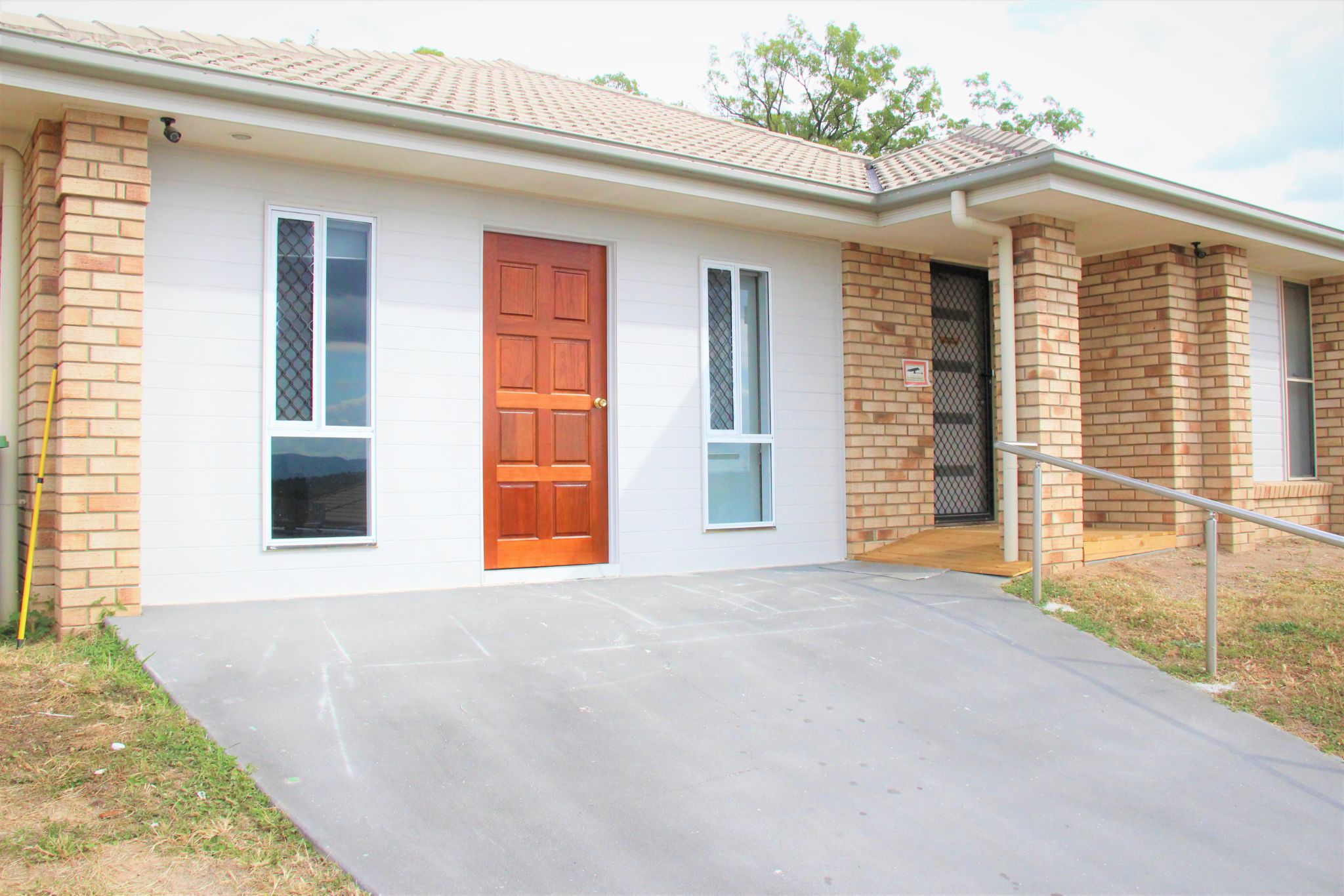 SIL HOUSE - COLLINGWOOD PARK — Home image 2