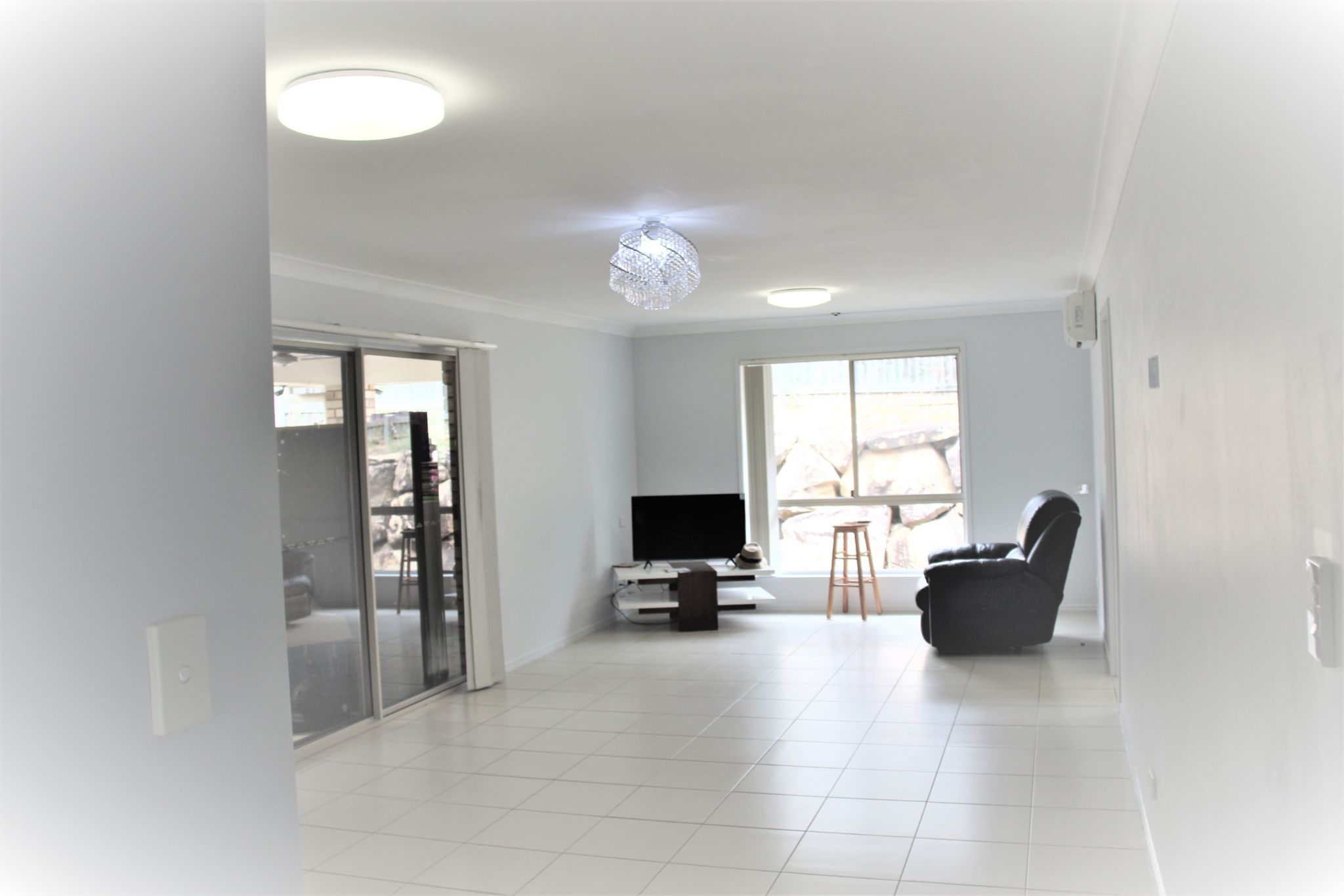 SIL HOUSE - COLLINGWOOD PARK — Home image 7