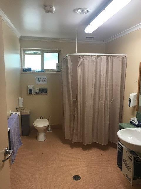 4 Bedroom accessible house with Room available now — Home image 2