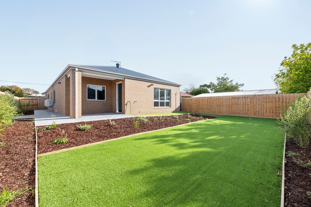 Modern High Physical Support SDA Home with Private Ensuites in Cranbourne — Home image 6