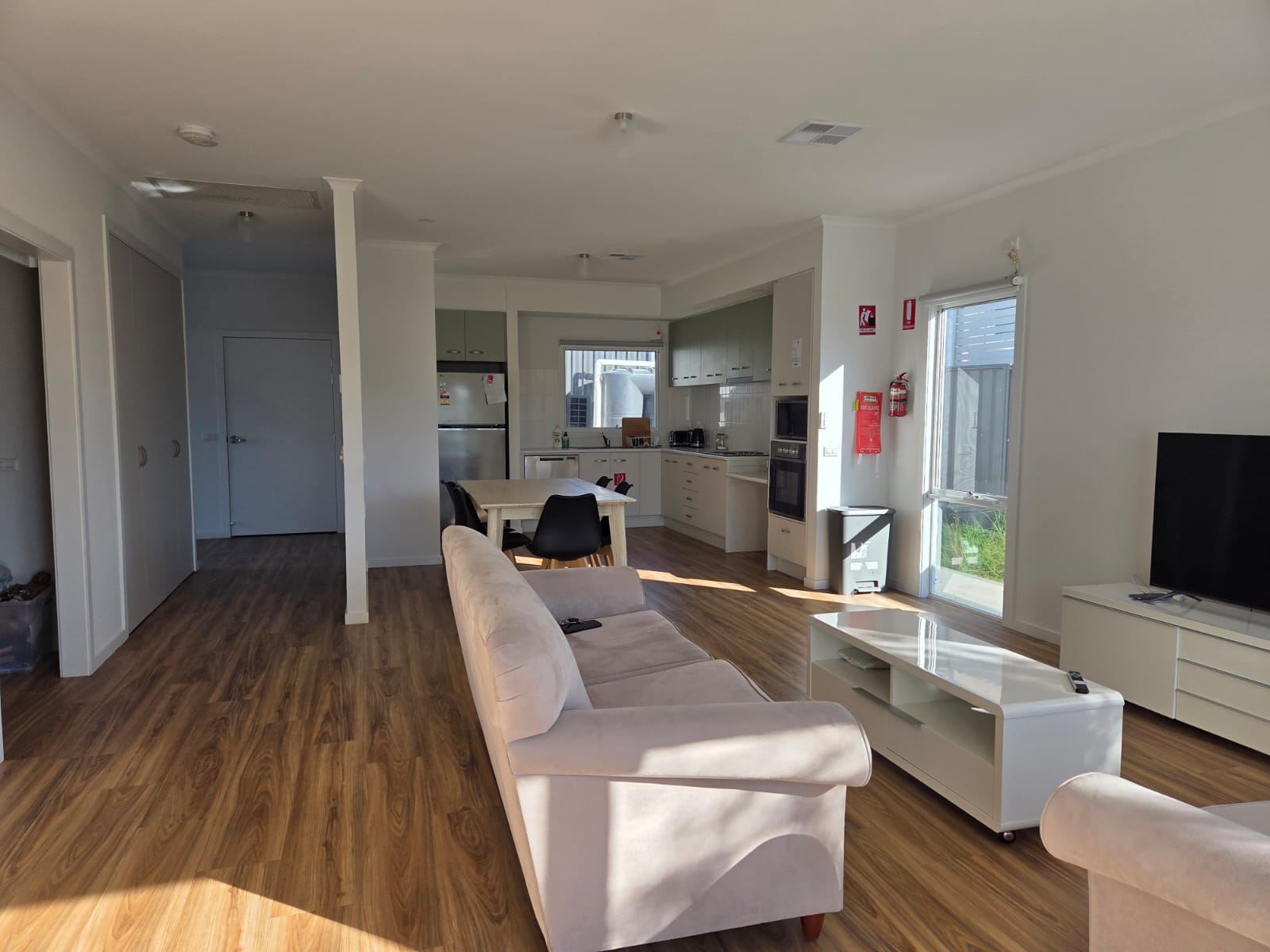 Beautiful 2 Bedroom SDA in Dover Gardens — Home image 5