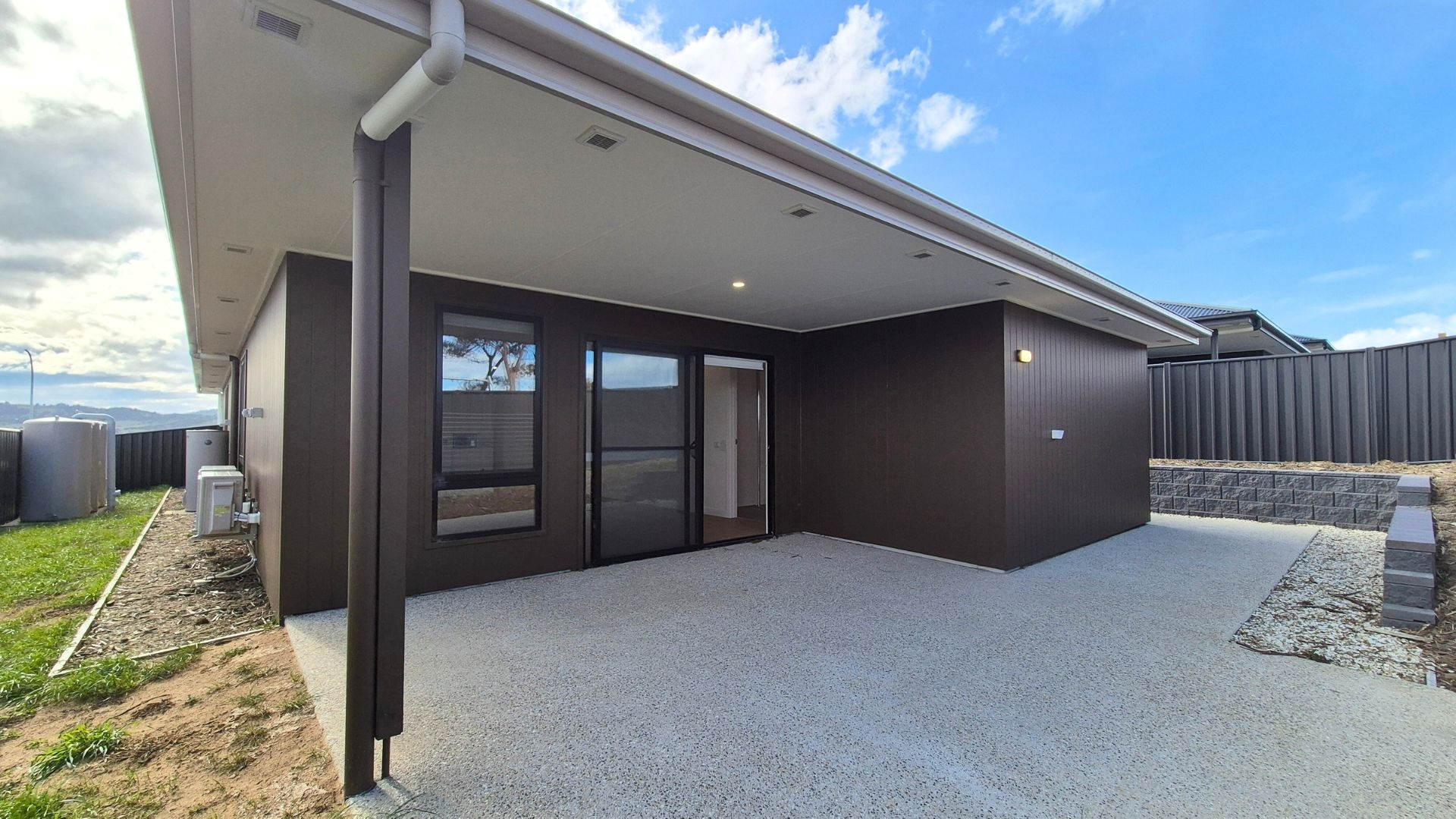 HPS built home in Midway Point - Ready for move in now! — Home image 10