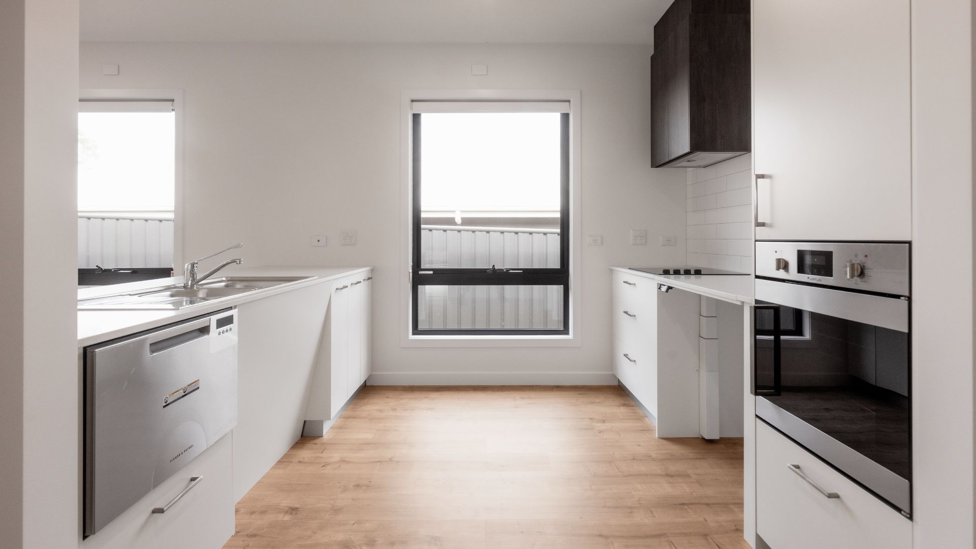 HPS built home in Midway Point - Ready for move in now! — Home image 9