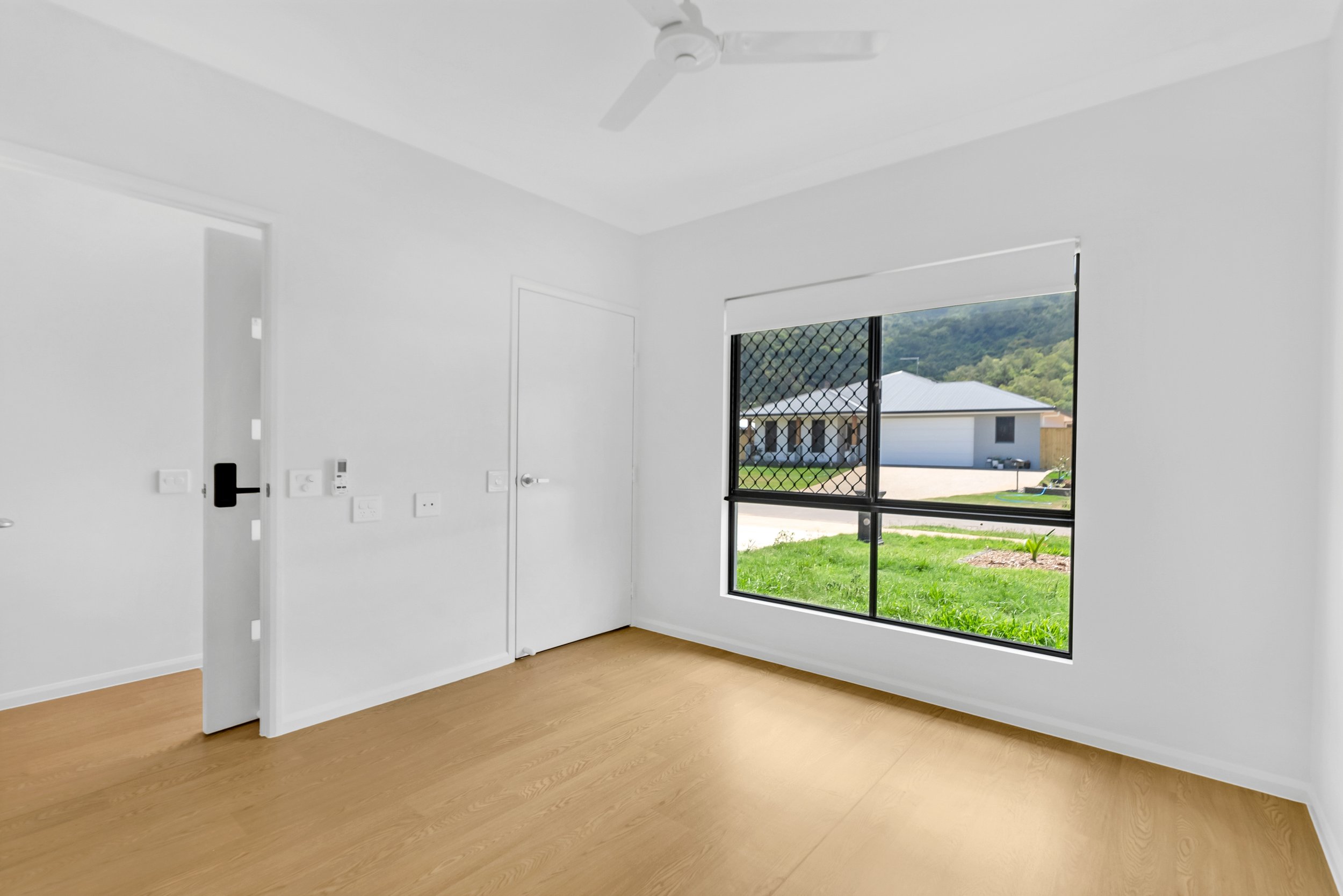 Edmonton QLD  Experience Independent Living: Robust or IL Duplex — Home image 7