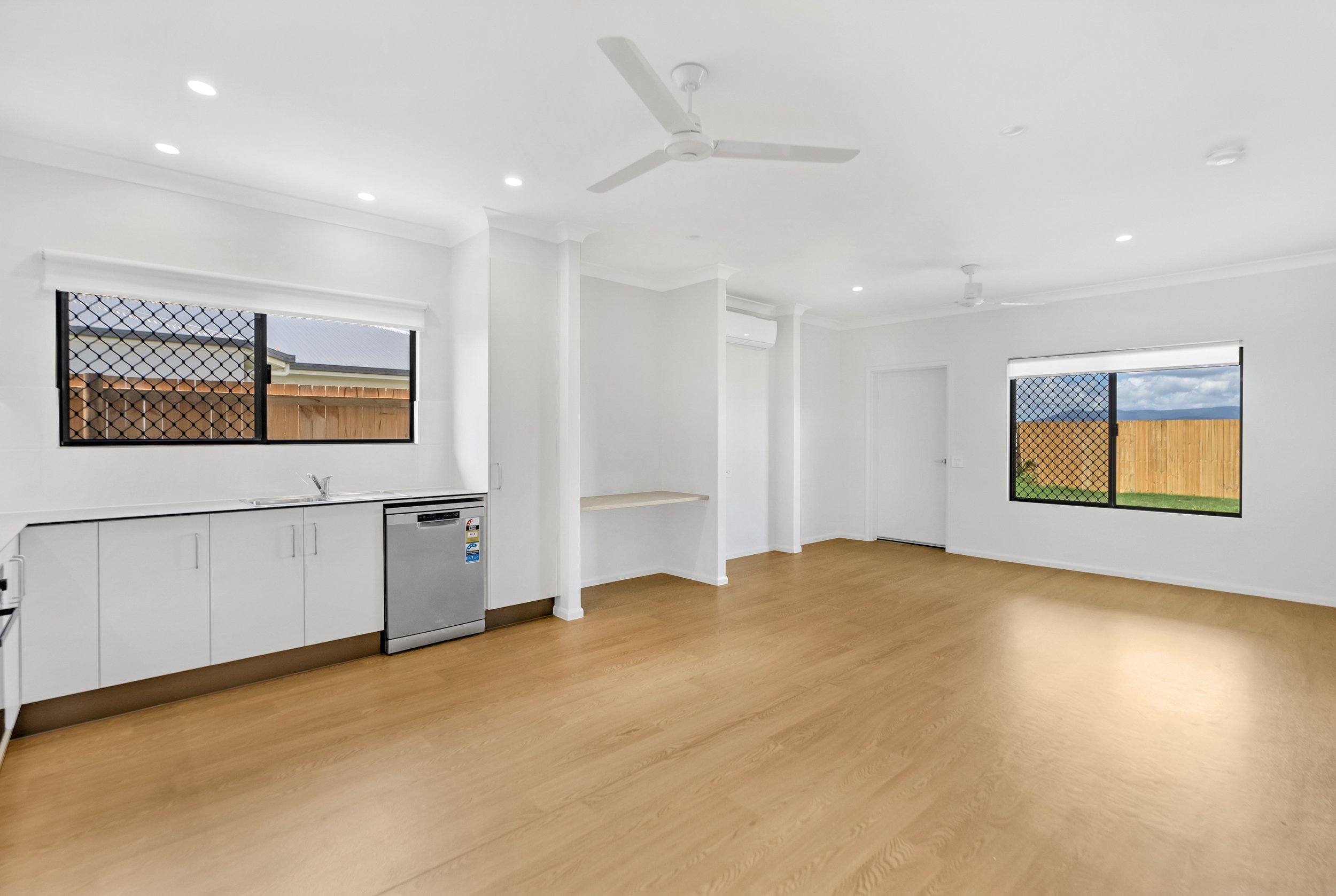 Edmonton QLD  Experience Independent Living: Robust or IL Duplex — Home image 9