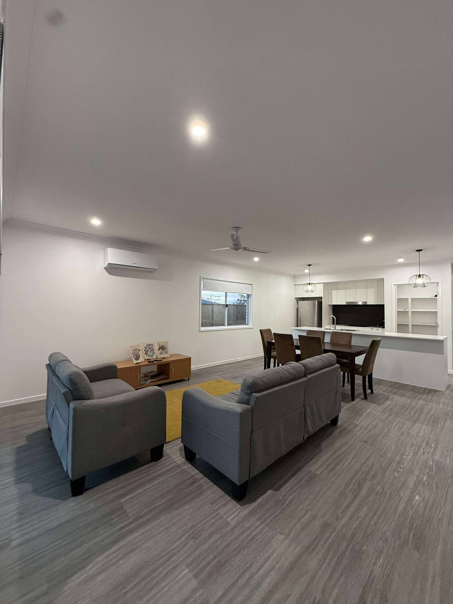 A lovely SIL / STA / MTA Accommodation in Park Ridge, QLD 4125 — Home image 10